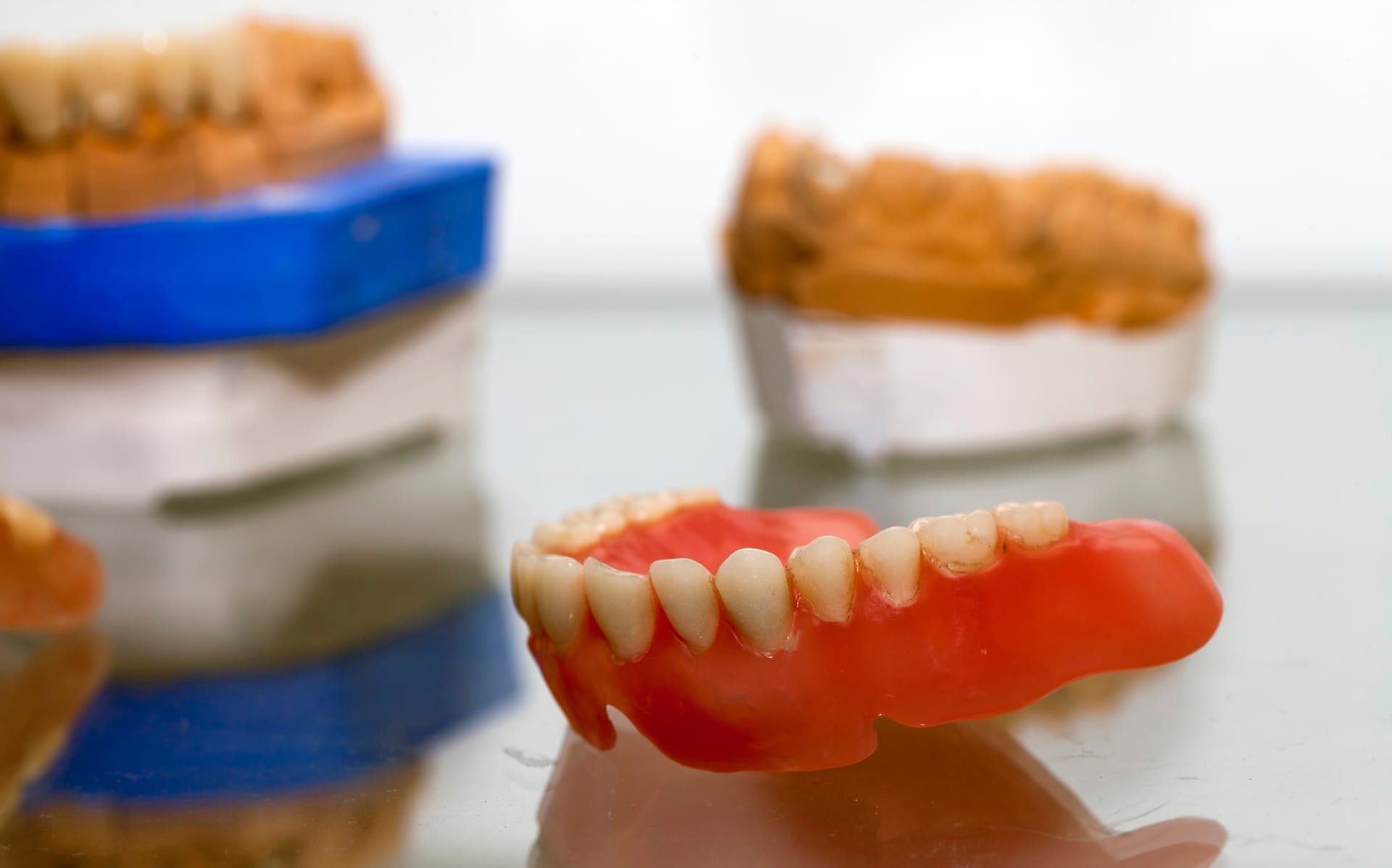 Quebrou a prótese? Marque agora e tenha conserto no mesmo dia